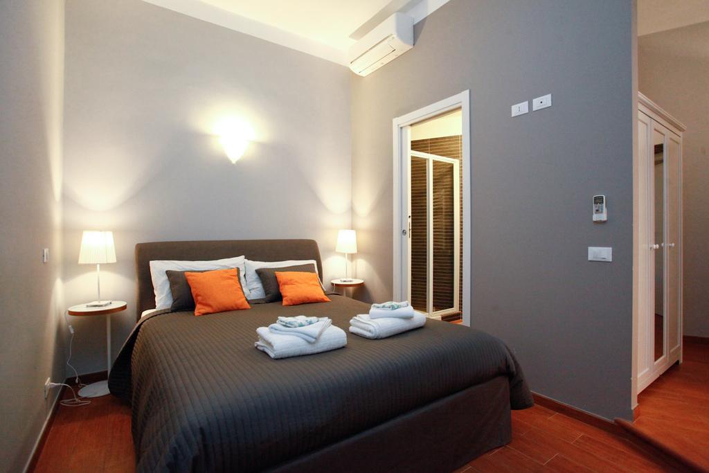Clemy In Rome Hotel Room photo